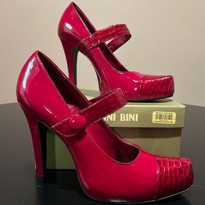 👠 Gianni Bini Ferrri Red Heels - Like New! Worn Twice 👠